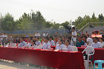 百枣纲目（集团）大力支持云红第二届 农民文化节开幕式暨广场舞大赛