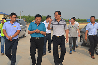 乐陵市委副书记、市长王大山一行到清洋湖水产养殖基地视察工作